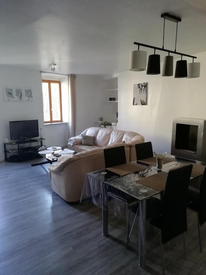Azille Ancienne Caserne Du Chateau מראה חיצוני תמונה
