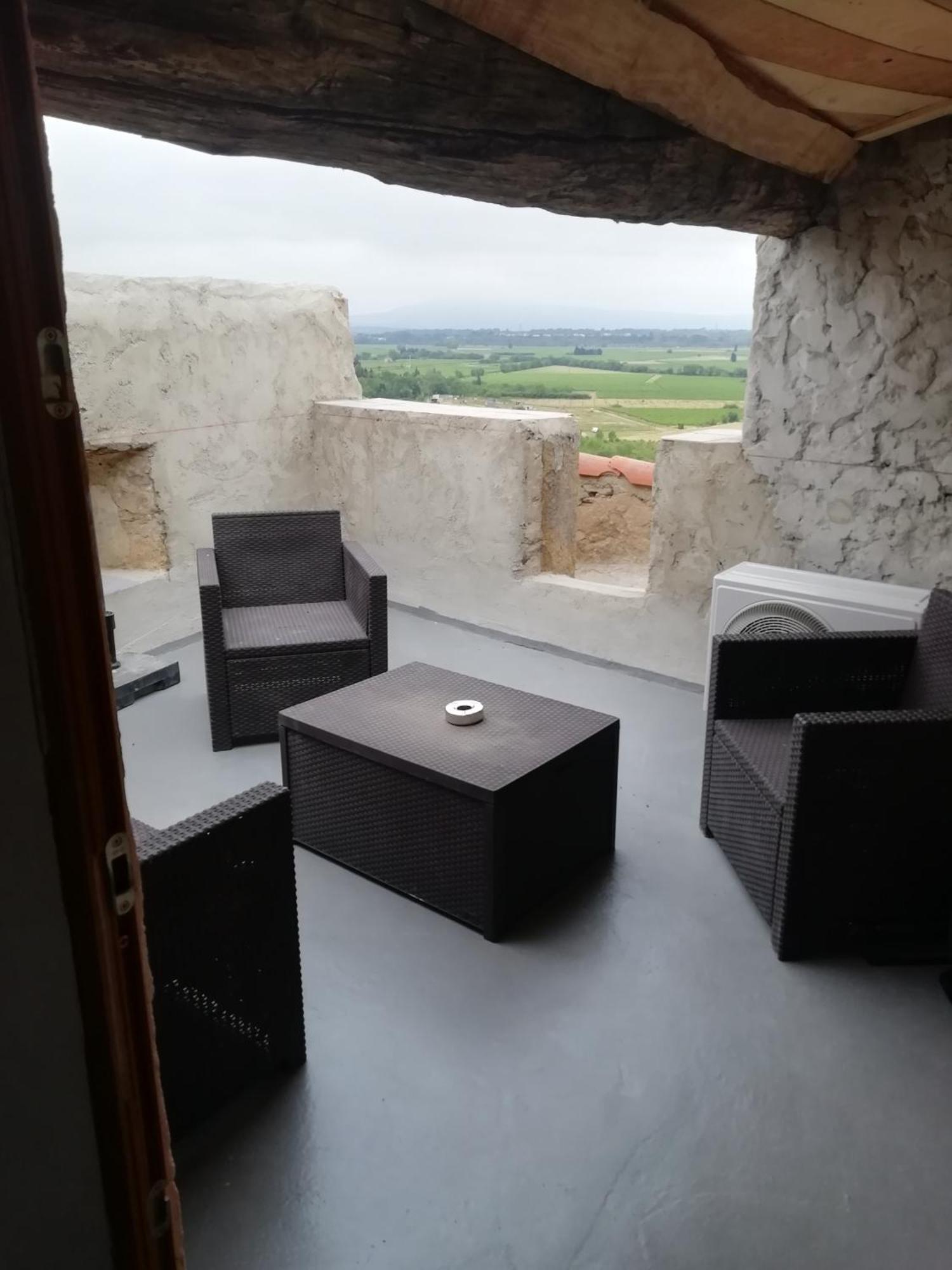 Azille Ancienne Caserne Du Chateau מראה חיצוני תמונה